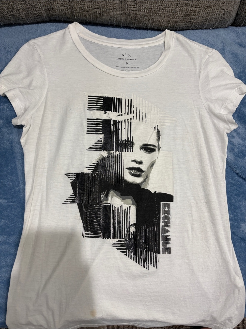 Armani Exchange White Short-Sleeve Tee with Black Graphic Portrait